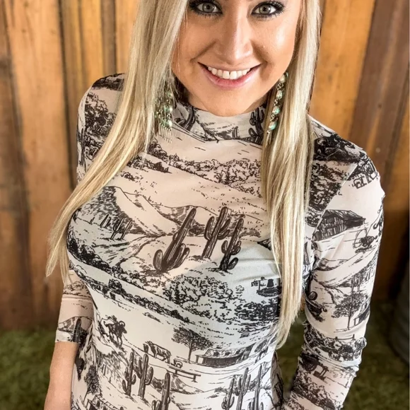 Scenic Print Women's Mesh Top - Picture 1 of 3